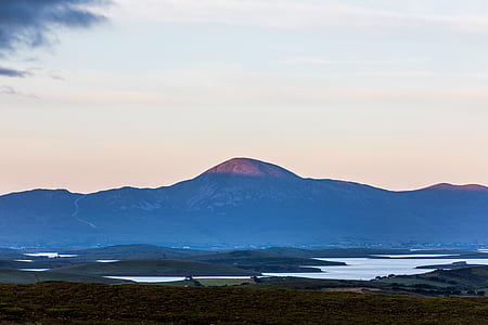 landscape photography of mountain thumbnail