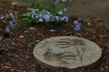 round gray concrete decor thumbnail