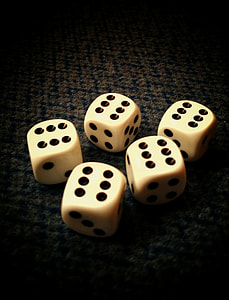 five dices at 6 thumbnail