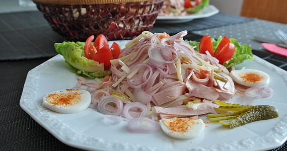 pasta and vegetable salad thumbnail