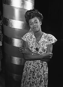 woman wearing floral dress thumbnail