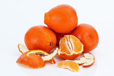 photo of peeled orange thumbnail