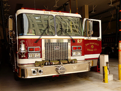 red firetruck thumbnail