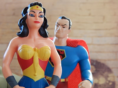 wonder woman, superman, superhero, strong, woman, man thumbnail