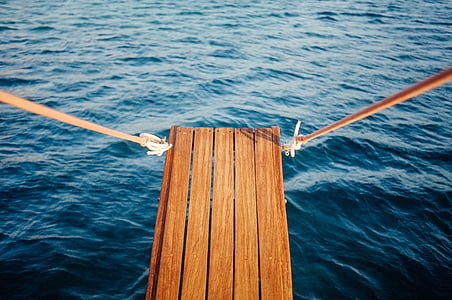 photo of brown wooden board thumbnail