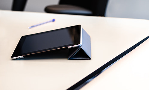 gray tablet computer thumbnail