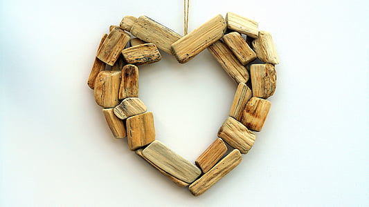 brown wooden heart art thumbnail