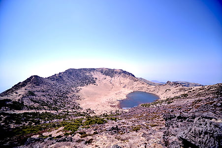 landscape photography of mountain thumbnail