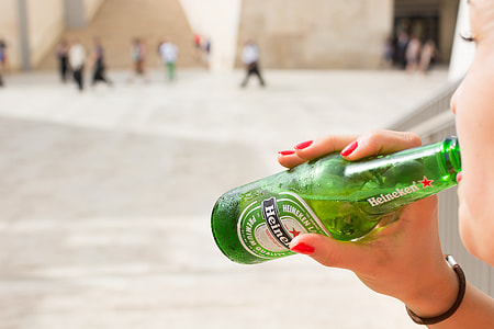 Heineken beer bottle thumbnail