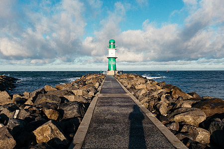 lighthouse warnemunde thumbnail