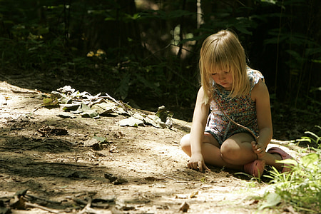 girl wearing gray sleeveless top thumbnail