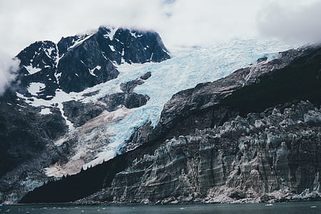snow covered mountain thumbnail
