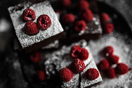 GLUTEN-FREE, RED BEAN BROWNIE WITH PEANUT BUTTER thumbnail