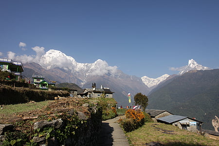 houses on mountain thumbnail
