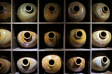 brown clay pots thumbnail