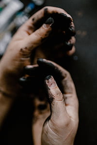 Messy painted hands of a painting artist thumbnail