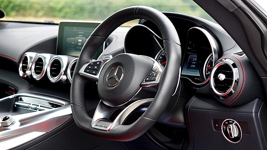 Mercedes-Benz steering wheel thumbnail