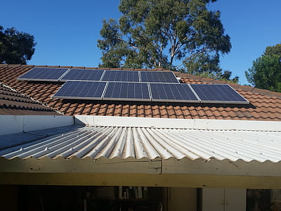eight solar panel on roof thumbnail