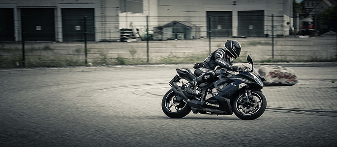 Motorcycle, Motorcyclist thumbnail