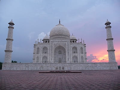 Taj Mahal, India thumbnail