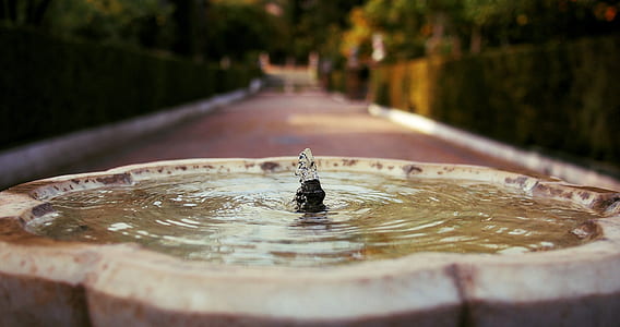gray concrete fountain thumbnail