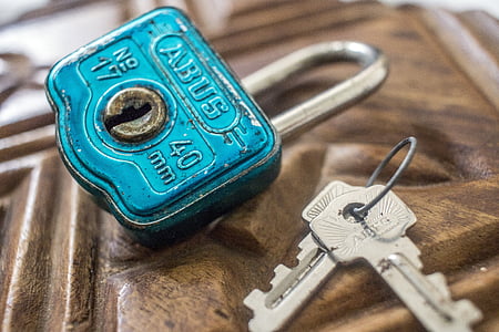 two gray keys beside teal padlock thumbnail