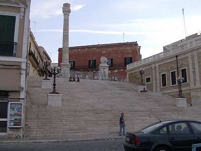 Roman column marking the end of the ancient Via Appia in Brindisi, Italy thumbnail