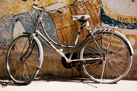 gray city bike thumbnail