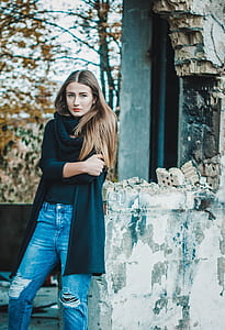woman leaning wall on outdoors thumbnail