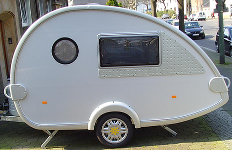 white enclosed trailer thumbnail