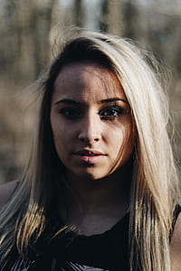 woman wearing black tank top thumbnail