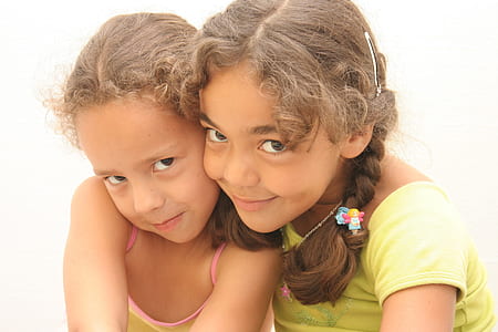 two girl taking selfie thumbnail