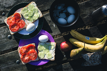 Camping breakfast in nature thumbnail