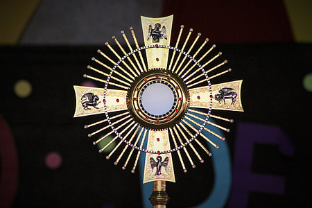 gold cross thumbnail