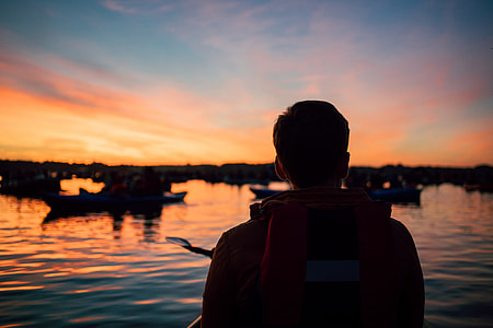 Sunrise on lake thumbnail