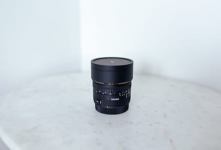 black camera lens thumbnail