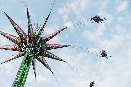 Tall Swing Ride Photo thumbnail