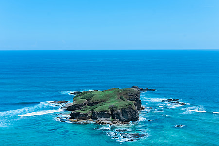 aerial photography of islet thumbnail