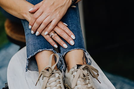 Close up fashion details - stylish young woman thumbnail