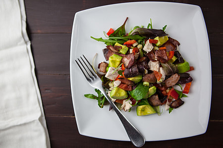 Bacon avocado salad with added chicken, mixed peppers and champagne vinaigrette thumbnail