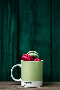 Colorful Macaroons in Pantone Mug thumbnail
