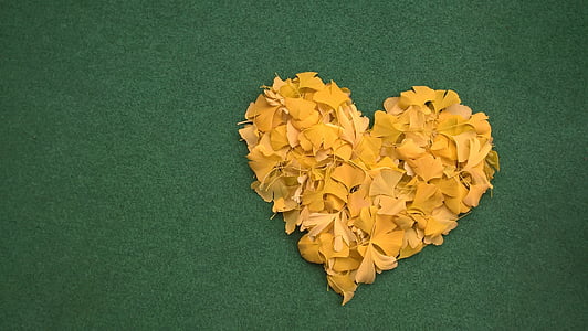 heart-shaped yellow artwork thumbnail