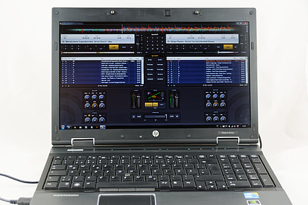 HP laptop turned on thumbnail