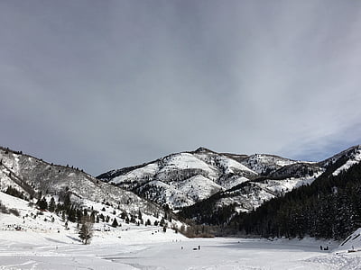 tundra mountain thumbnail