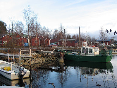 Kiviniemi fishing village in Haukipudas, Finland thumbnail