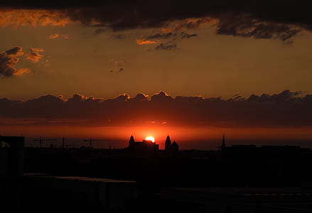 silhouette photography of sunset thumbnail