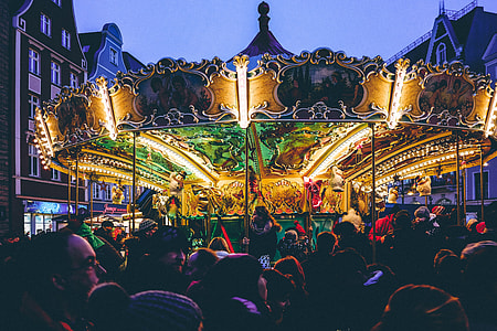 Christmas merry go round thumbnail