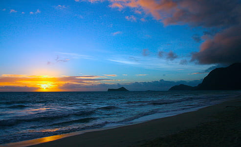 wavy seashore during golden hour thumbnail