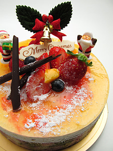 strawberry cake thumbnail