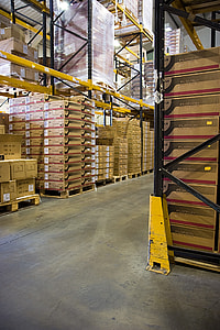 stacked LG Flatron boxes thumbnail